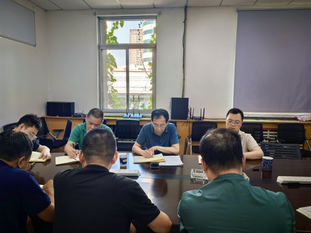 林伟赴西安所属分公司开展专项检查并讲授专题党课