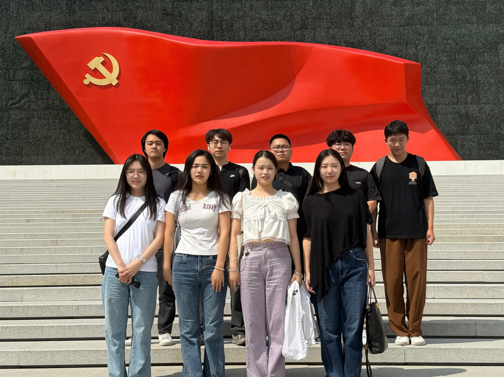 党史馆1.jpg
