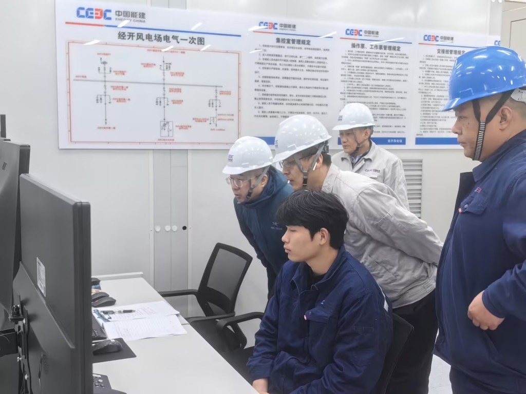 程波总.jpg 程波总.jpg